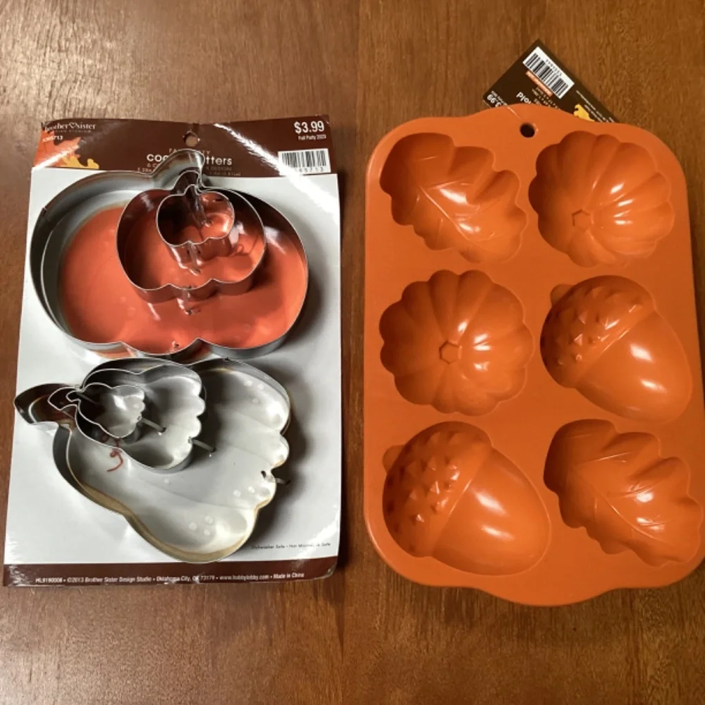 Fall Party Cookie Cutters and Silicone Mold New  2 packs
